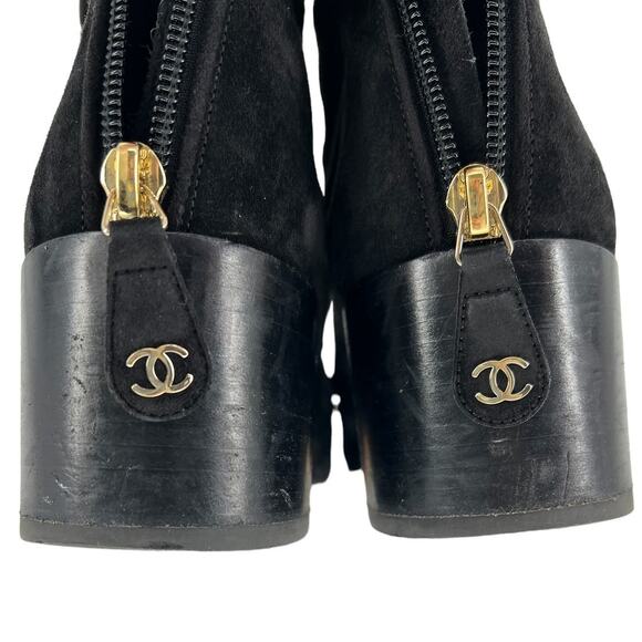 Chanel 2019 Interlocking CC Logo Suede Lace-Up Boots - Picture 13 of 16